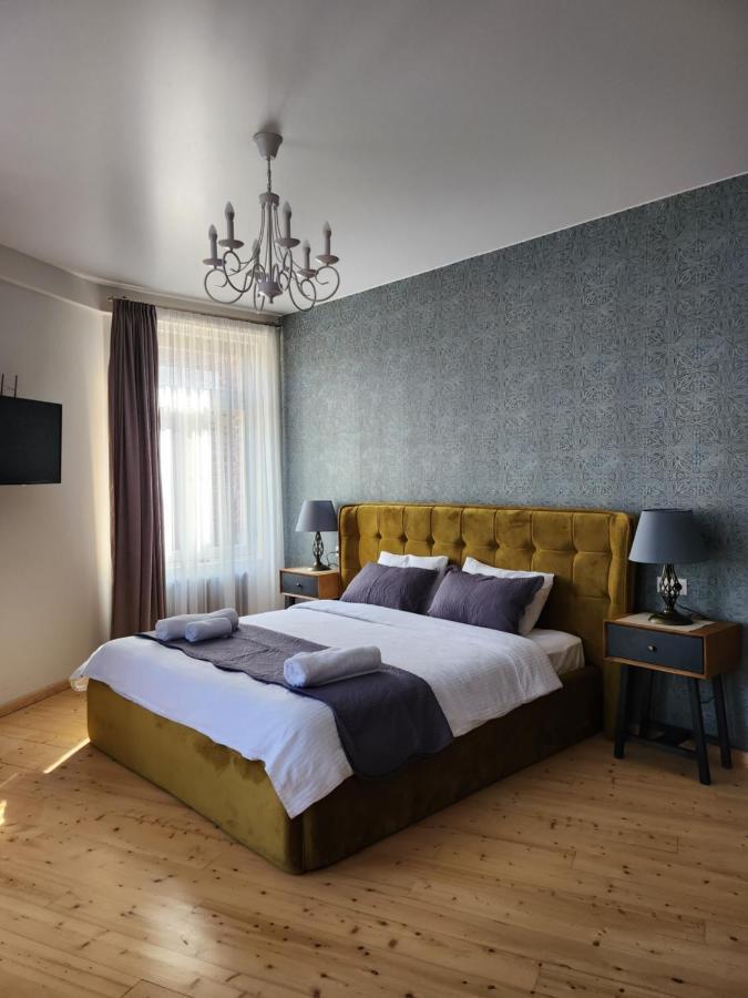 Old Gold Anteon Apartment Tbilisi Exterior photo
